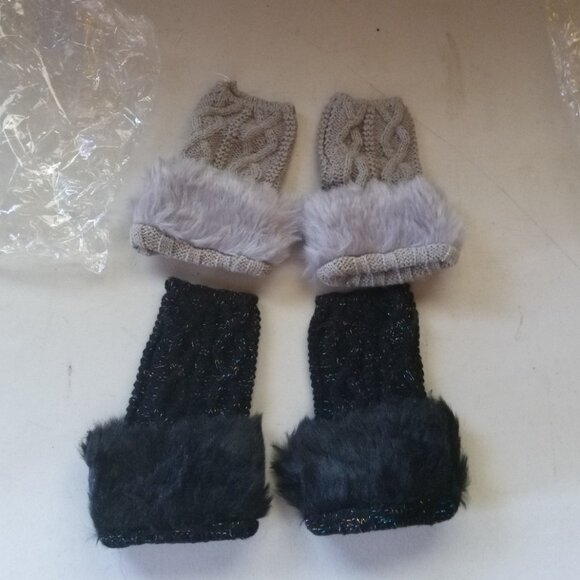 2 Pairs Puideon Women's Gray/Black Fur Trim Arm/Wrist Warmers OS NIP - Picture 2 of 3